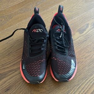 Nike Womens Black and Red Sneakers